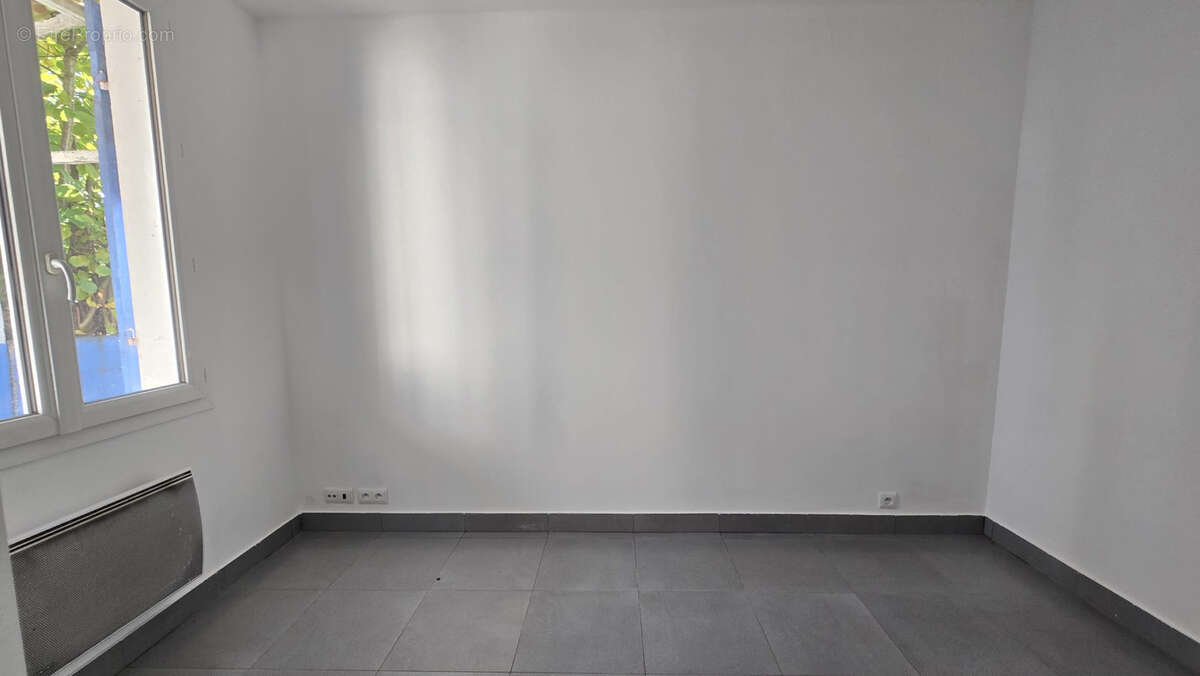 Maison à BURES-SUR-YVETTE