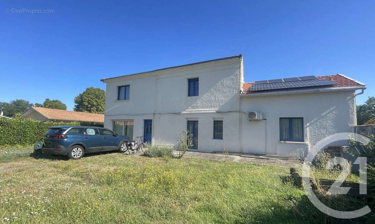 Maison 186 m² à Begles  - photo 2