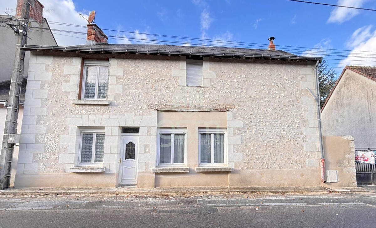 Maison à SAINTE-MAURE-DE-TOURAINE