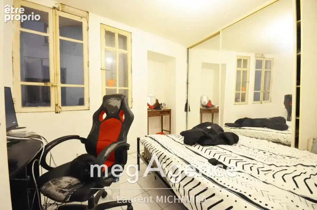 Grande maison de village avec cours à beau potentiel - photo 5