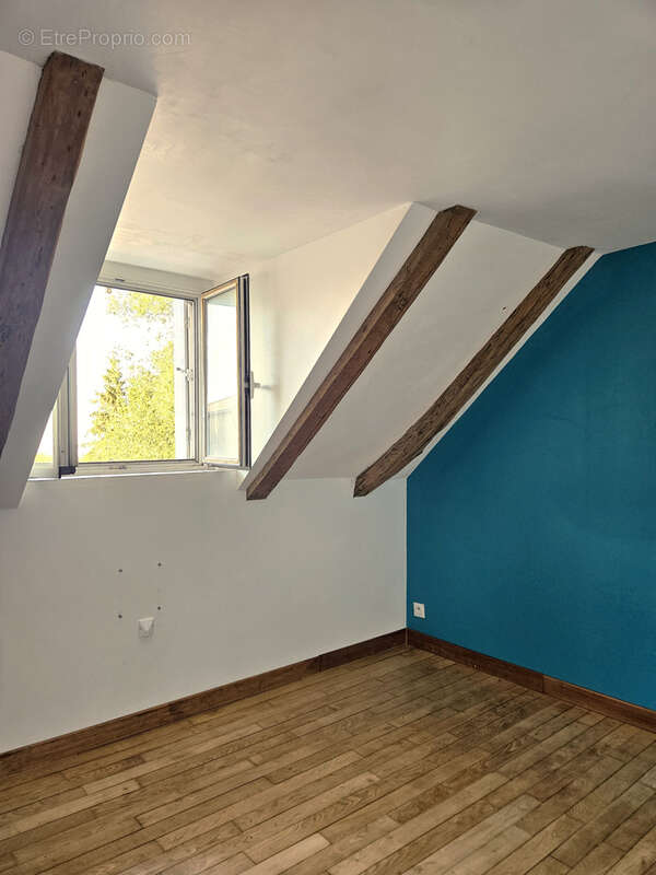 Maison rénovée avec grand jardin aménagé et garage, située dans le centre ville de Baraqueville - photo 19