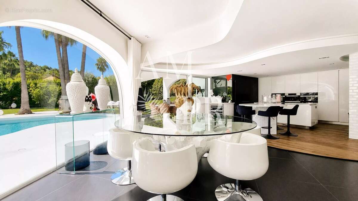 Villa de style – domaine privé fermé – sécurité 24h/24 et 7j/7 – rénovée en 2025 - photo 10
