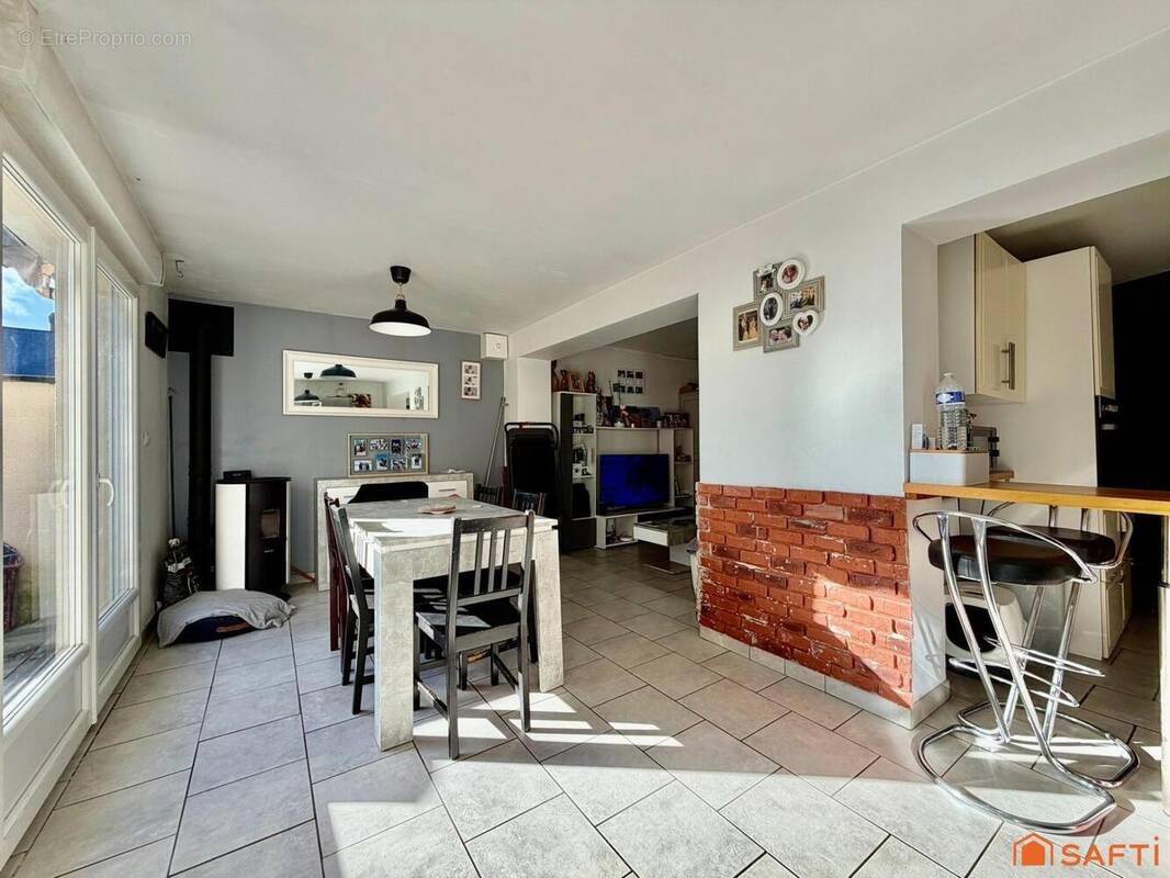 Photo 1 - Maison à DEVILLE-LES-ROUEN