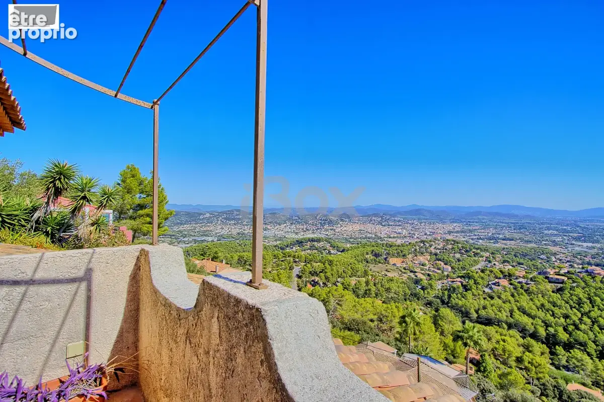 Hyeres au calme absolu vue mer maison de 120m2 avec terrasses et jardin - photo 13