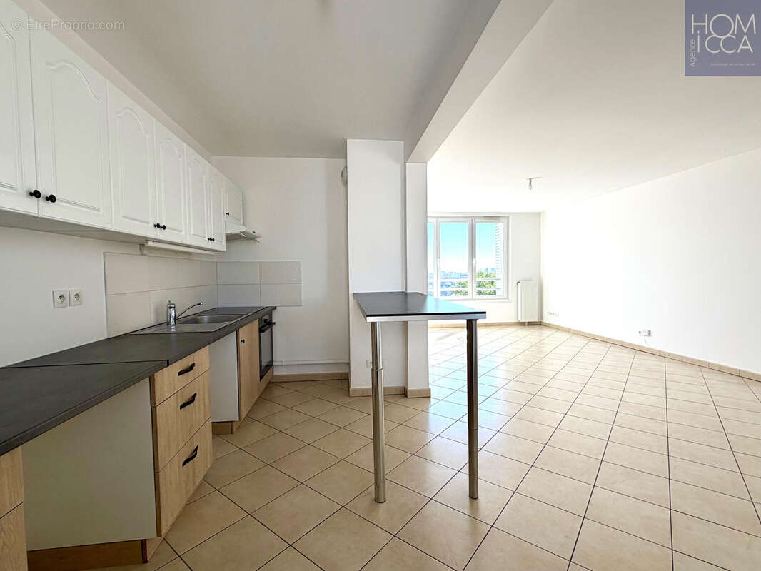 Appartement à LYON-9E