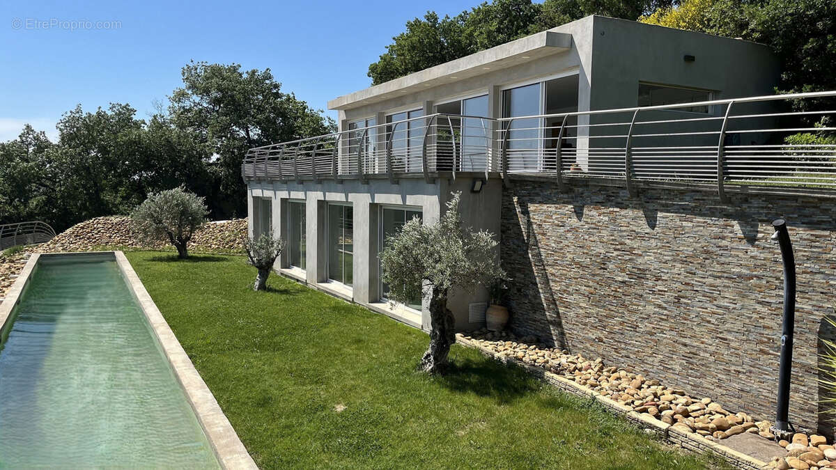 Maison à ROCHEFORT-DU-GARD