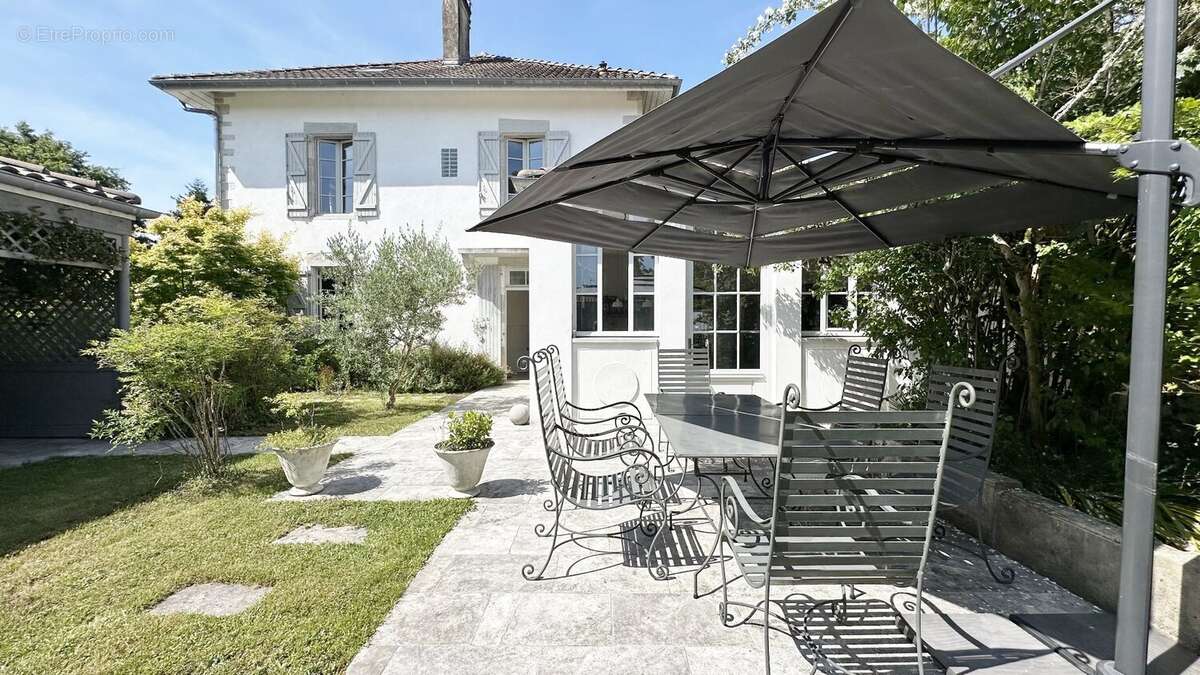 Maison à MAGESCQ