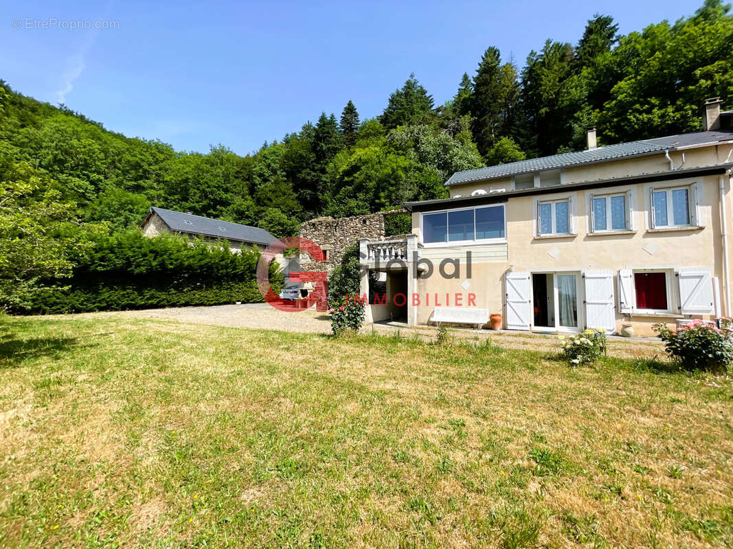 Maison à LACAUNE