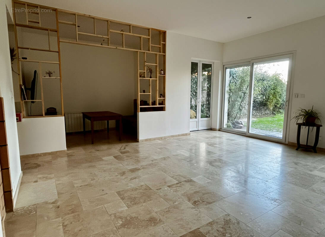 Maison à SAINTE-PAZANNE