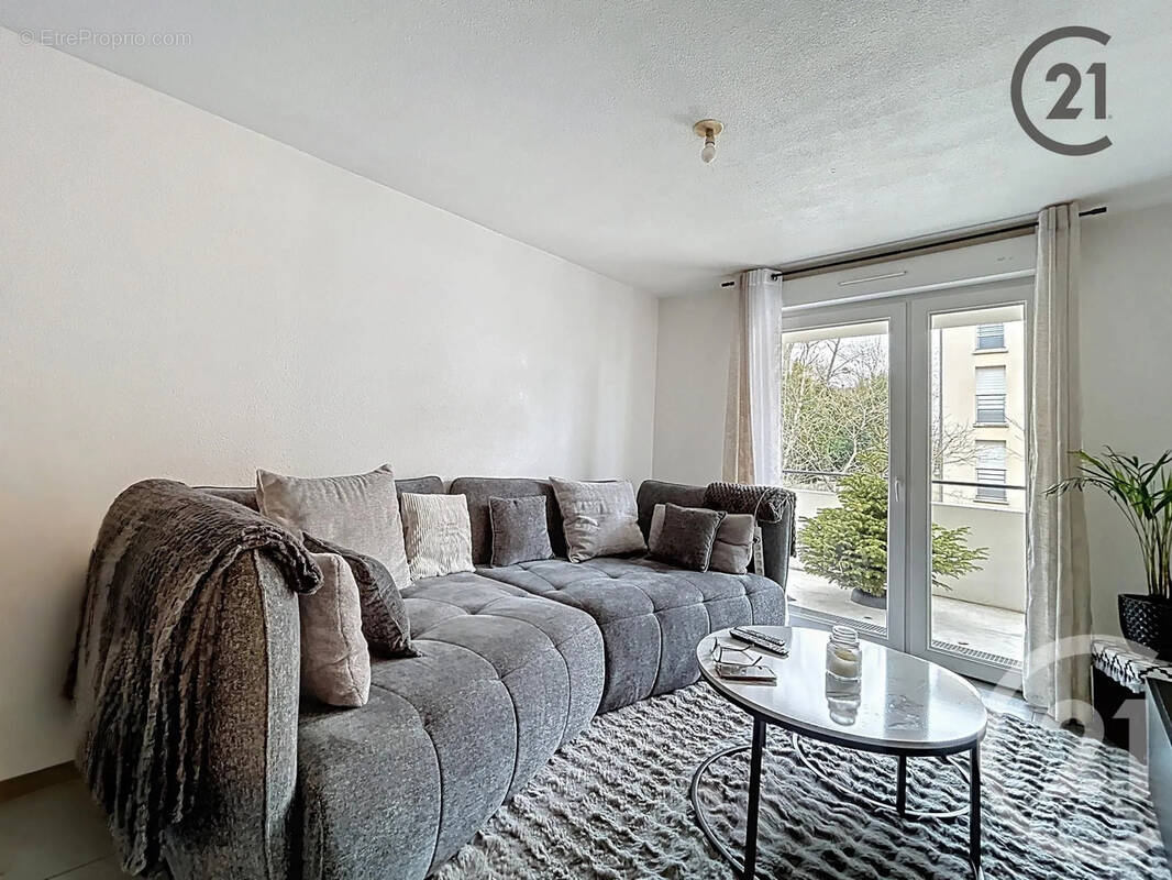 Appartement à SAINTE-SAVINE