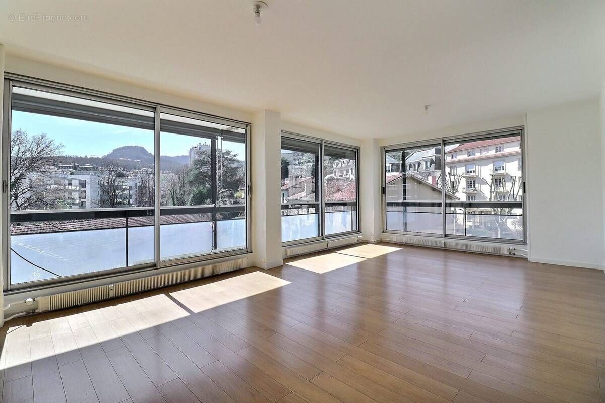 Appartement à CHAMALIERES