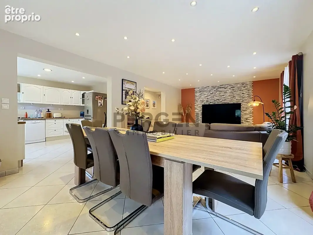 Maison 6 pièces 159 m² à vendre à Aiglemont (08090) - photo 2