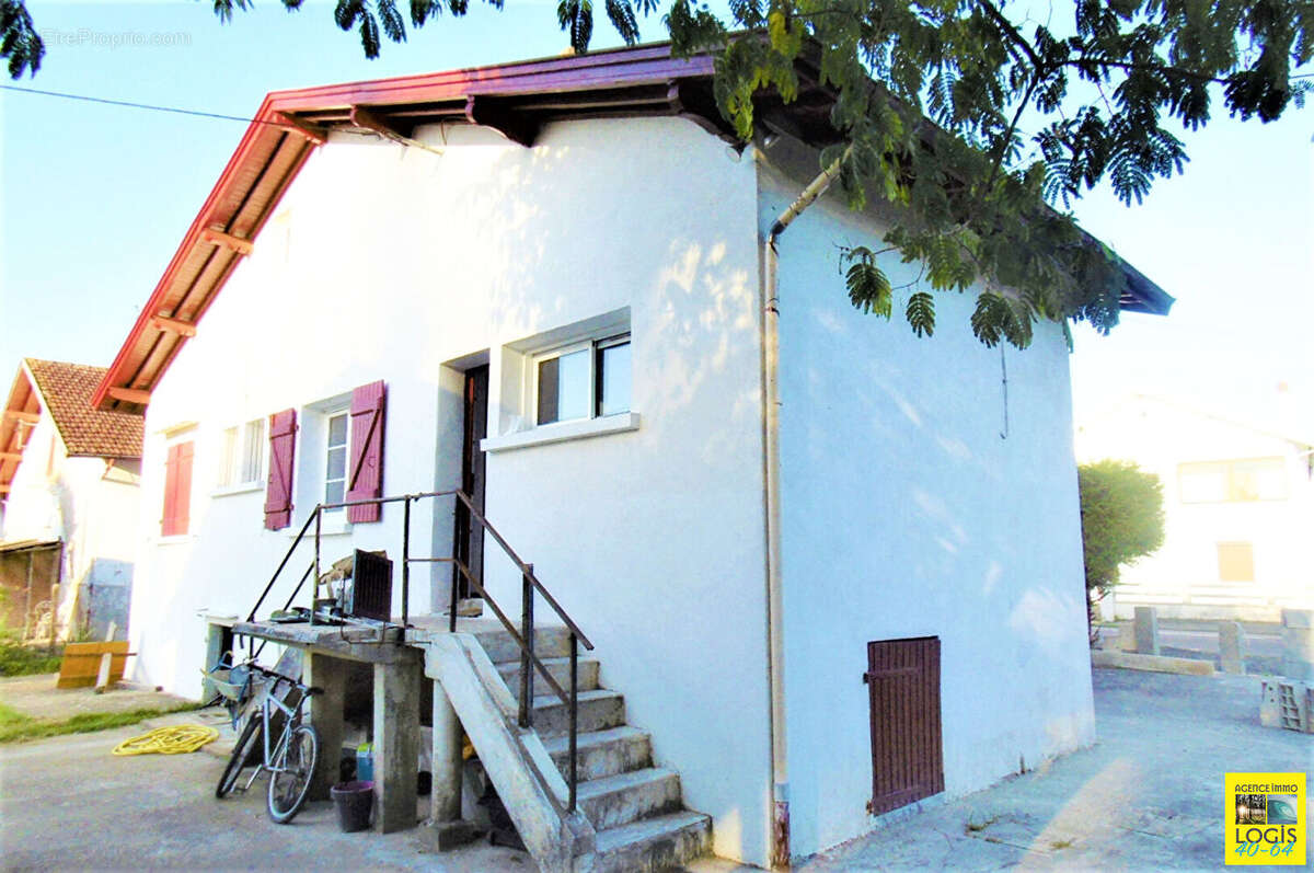 Maison à PEYREHORADE