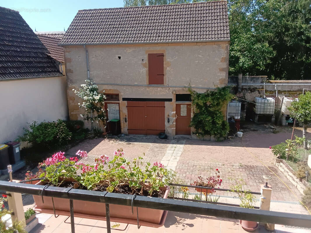 Maison à NERONDES