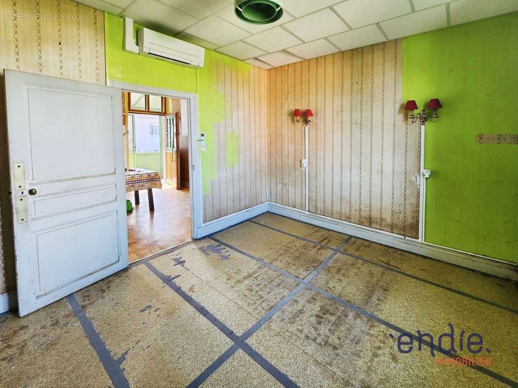 Maison à COMMENTRY
