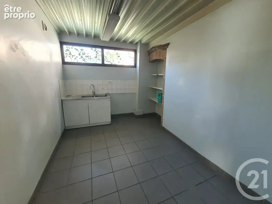 Appartement 3 pièces 94 m² à vendre à Castelnau-De-Montmiral (81140) - photo 7
