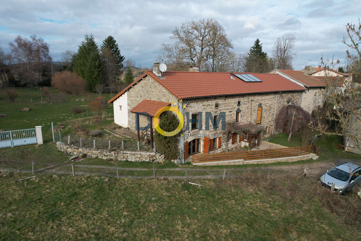 Maison à SAINT-JEAN-D'AUBRIGOUX