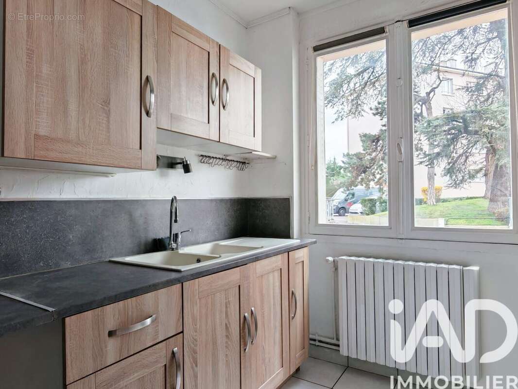 Photo 4 - Appartement à SATHONAY-CAMP