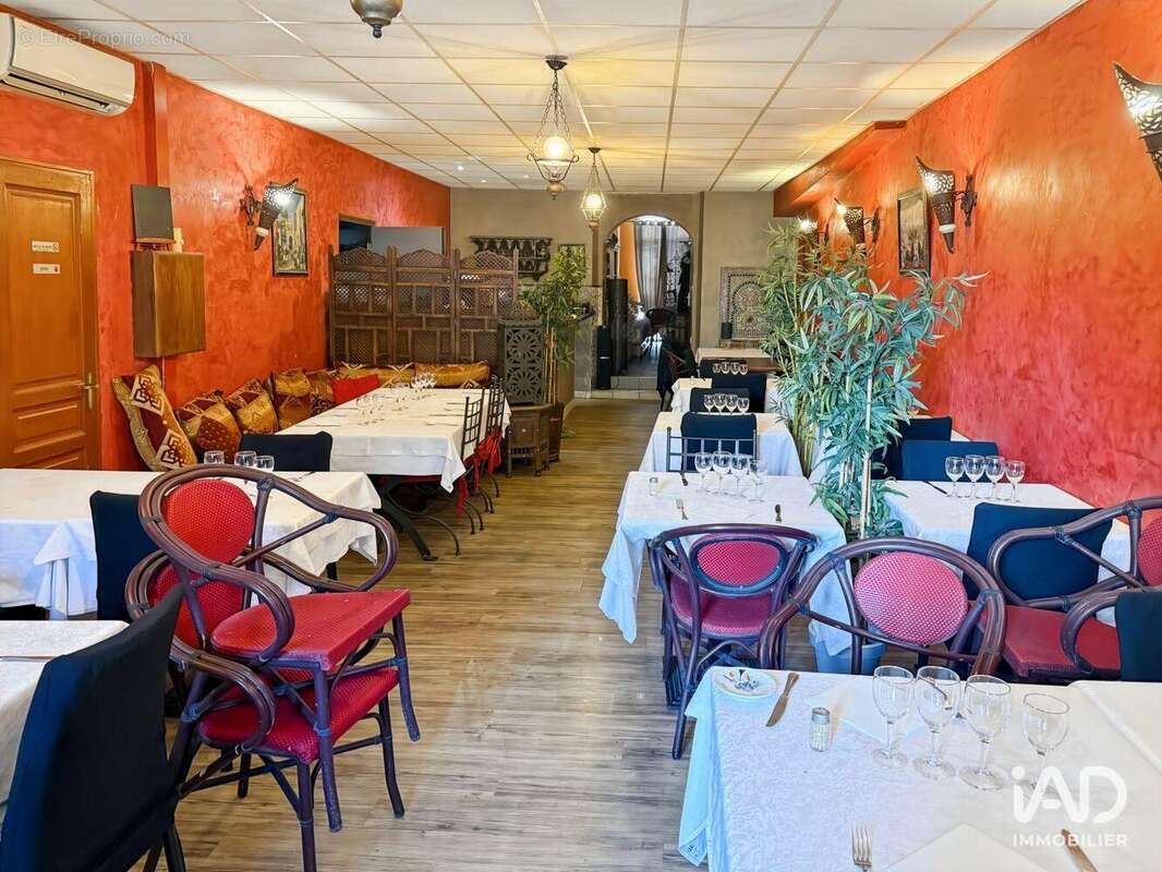 Photo 6 - Commerce à SAINT-MAXIMIN-LA-SAINTE-BAUME