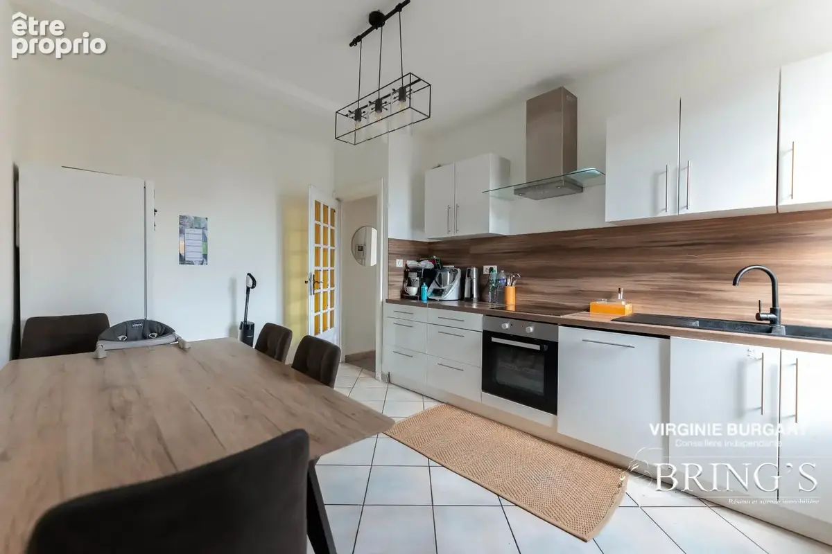 Appartement 3 pièces 93 m² à vendre à Colmar (68000) - photo 2