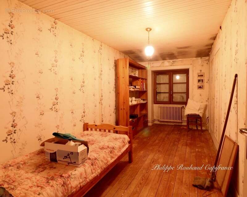 Maison à LA CHAPELLE-THEMER