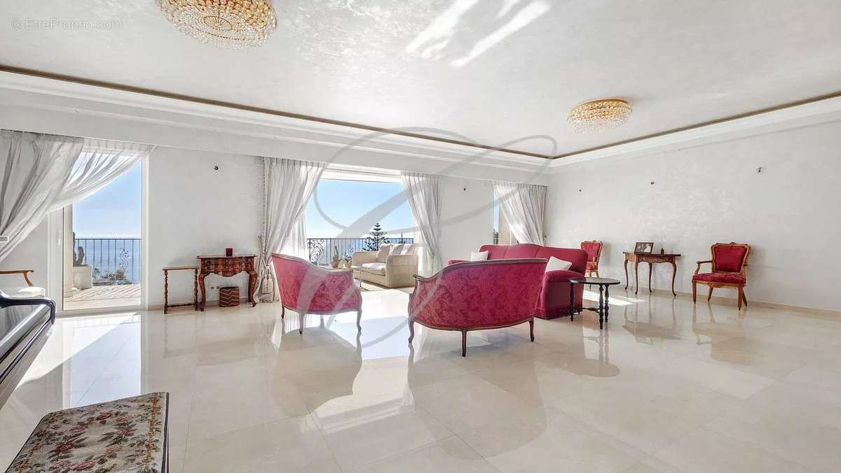 Maison à ROQUEBRUNE-CAP-MARTIN