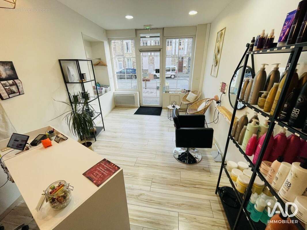 Photo 2 - Commerce à MARCILLE-ROBERT