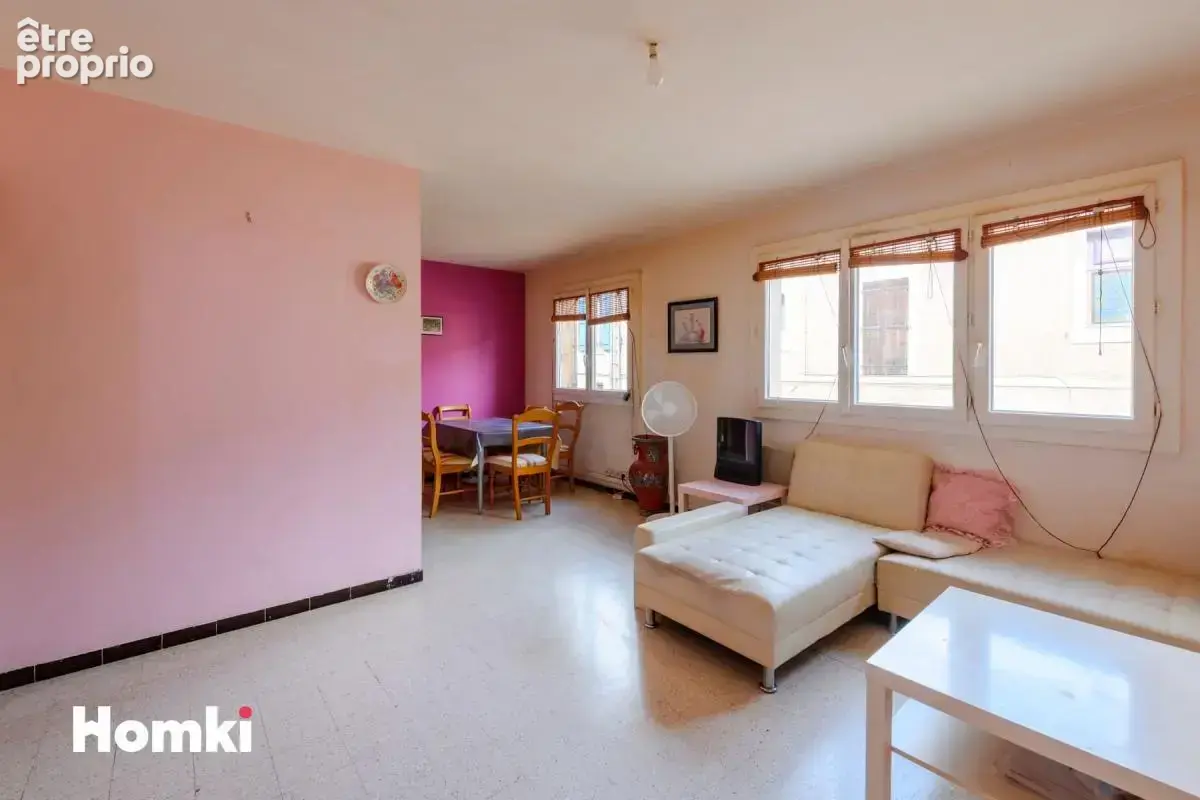 Appartement 3 pièces  de 67 m²  avec balcon à Nîmes, Rue Cordier - photo 3