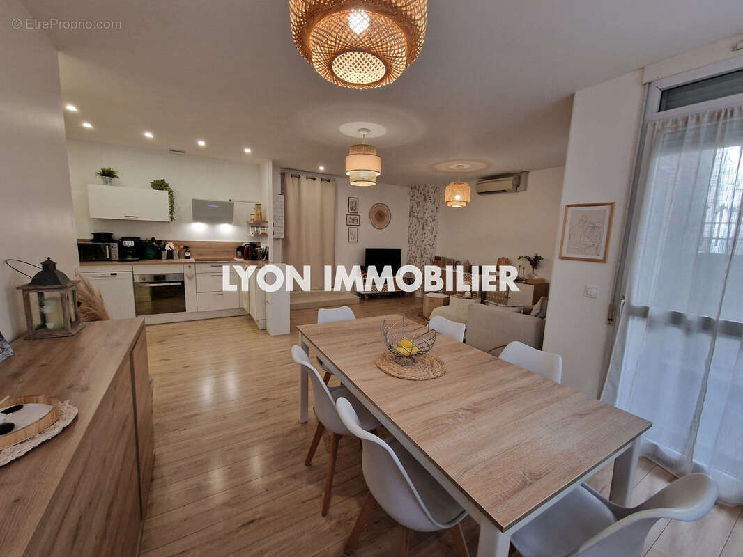 Appartement à LYON-8E