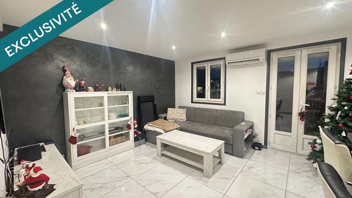 Photo 2 - Appartement à CHATEAUNEUF-LES-MARTIGUES