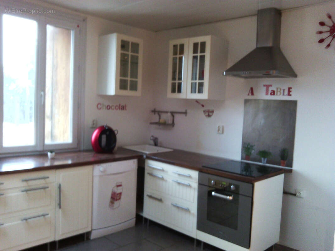 Appartement à POUSSAN