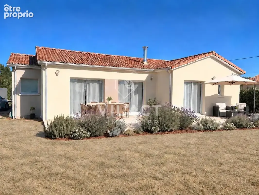 Photo Maison à Sadirac au prix de 319 000€
