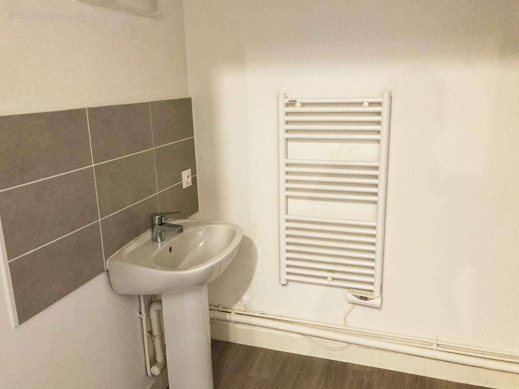 Appartement à LYON-9E