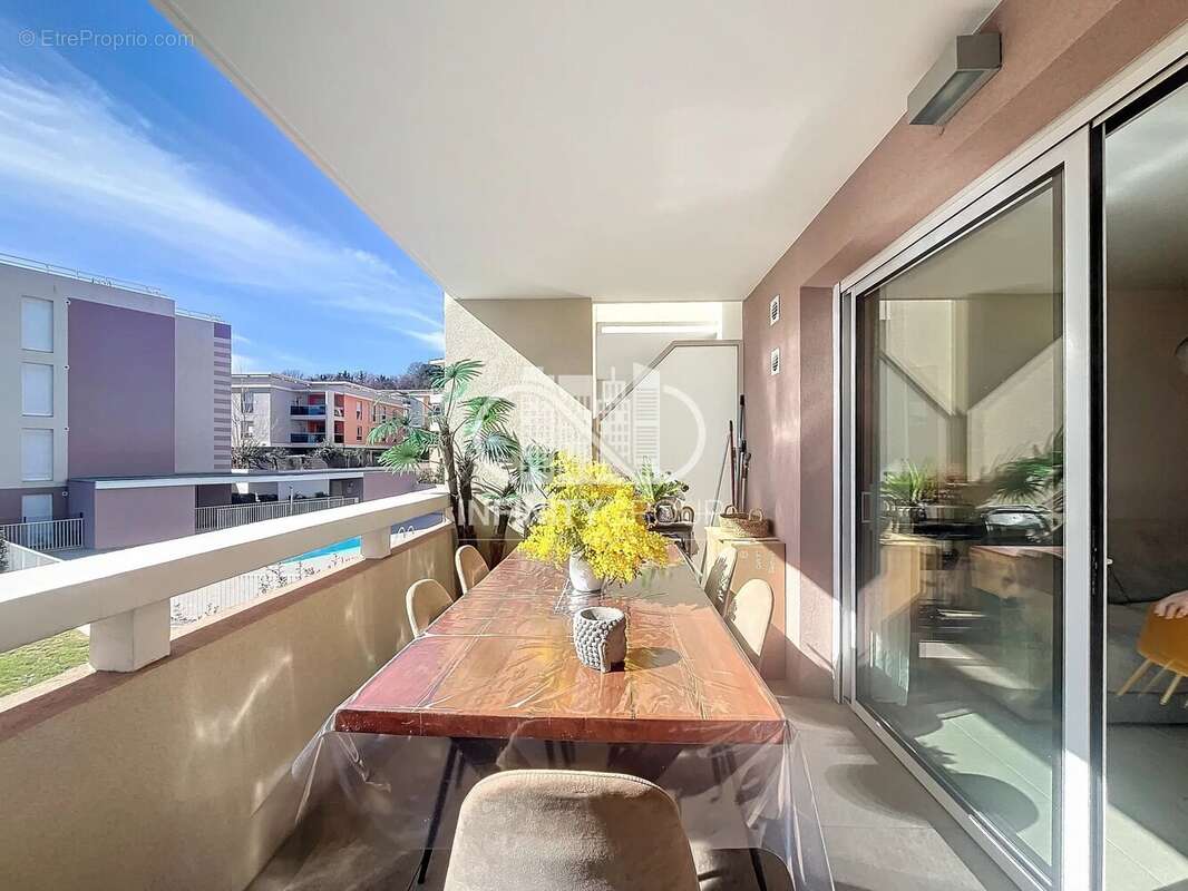 Appartement à VILLENEUVE-LOUBET