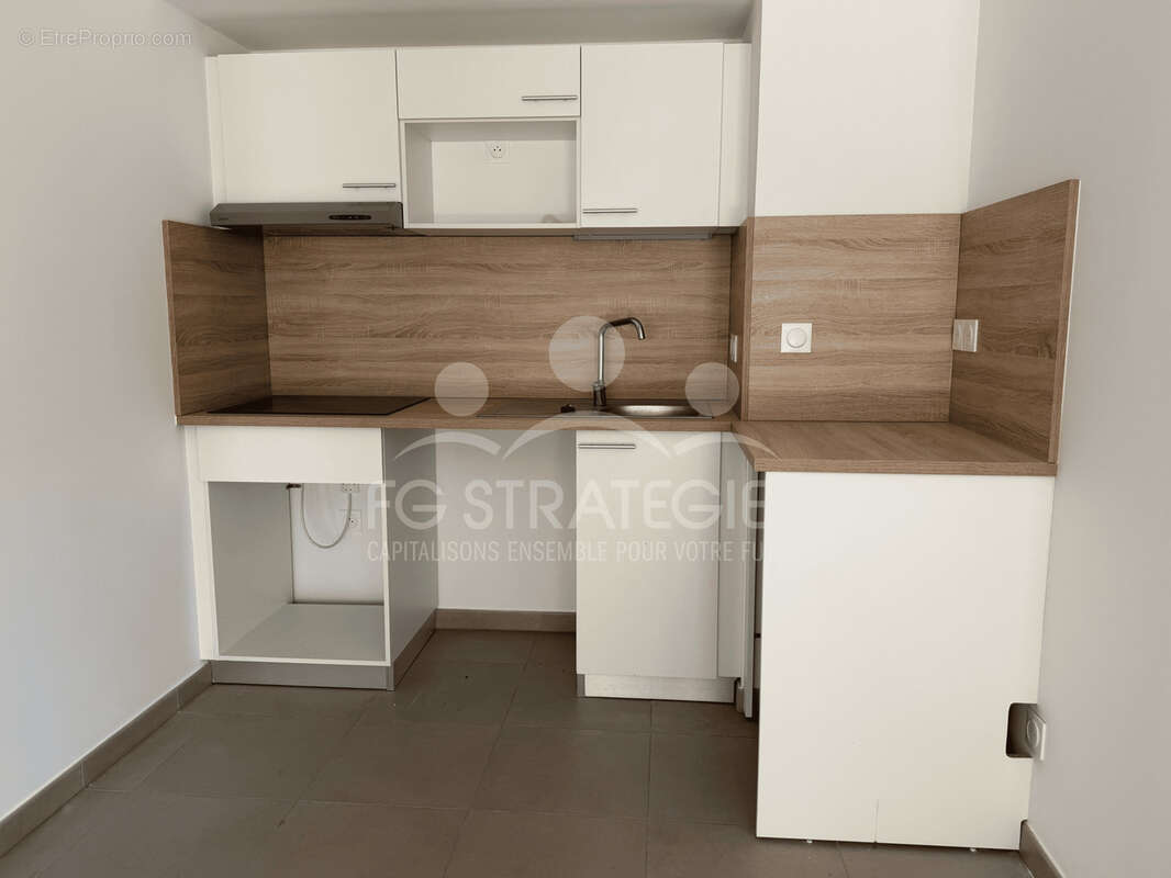 T2 neuf avec terrasse disponible de suite   Port Marianne Nouvelle Mairie MONTPELLIER - photo 7