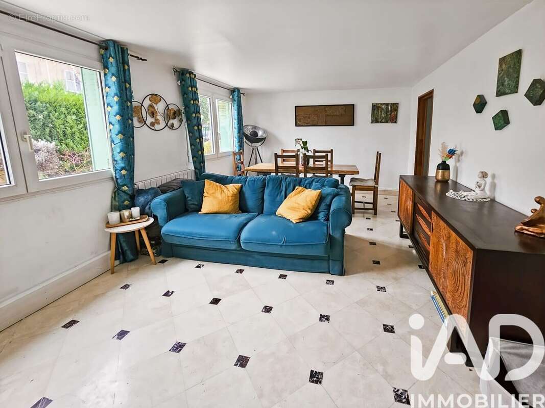 Photo 2 - Maison à YERRES