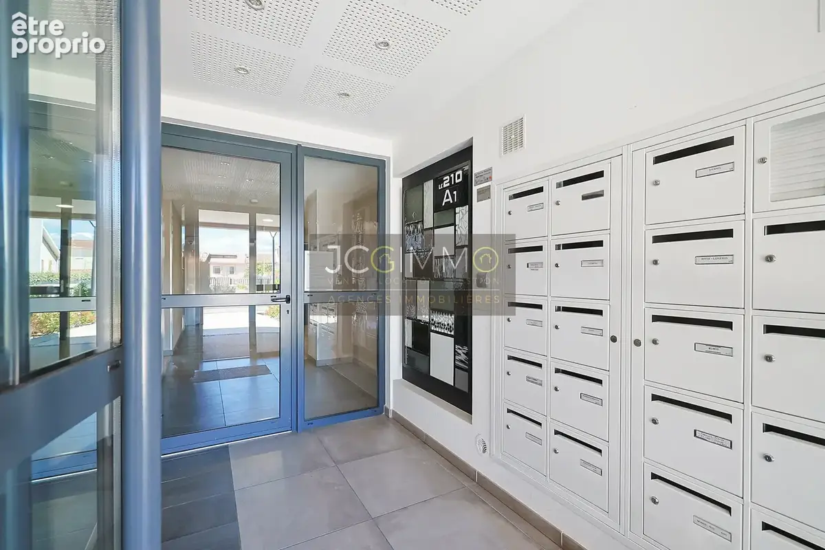 Appartement T3 récent avec terrasse et garage ! - photo 11
