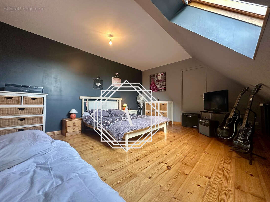 Maison à SAINTE-GENEVIEVE