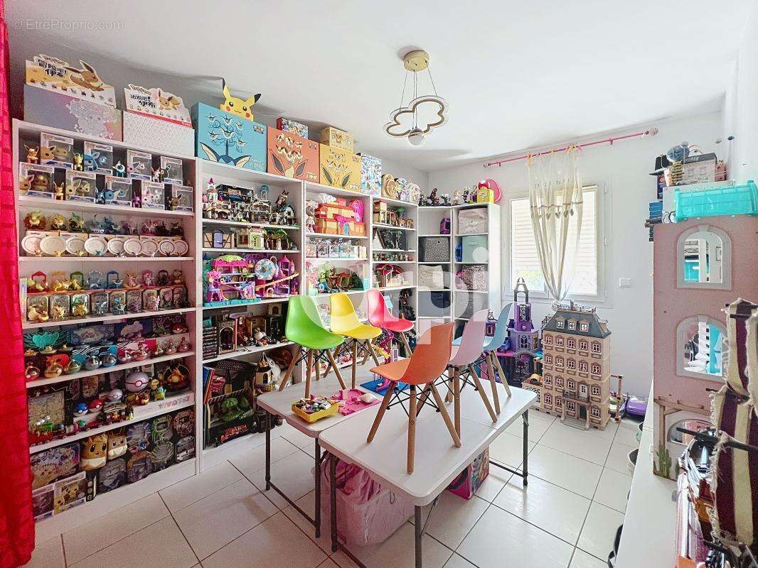 Maison à ROQUEBRUNE-SUR-ARGENS