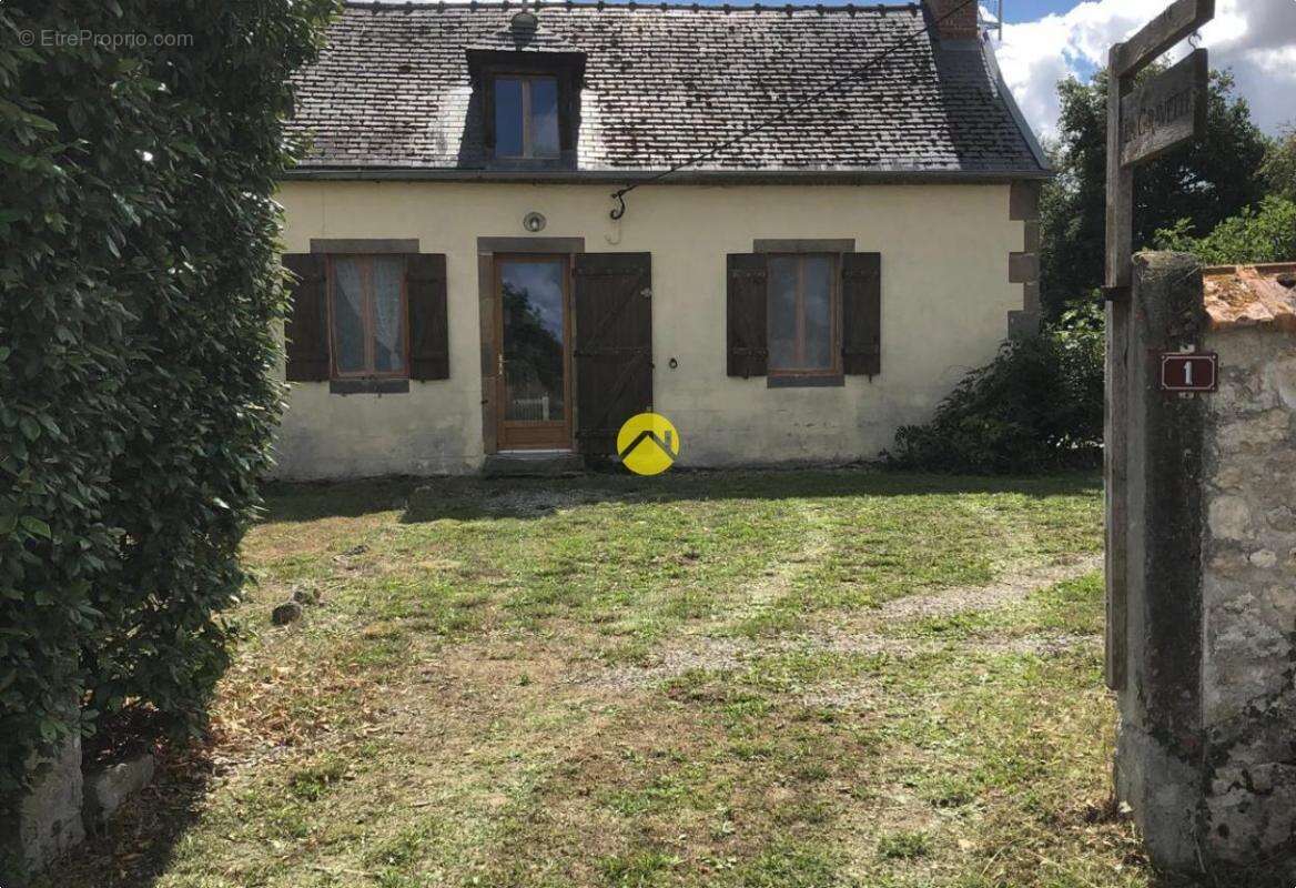 Maison à LURCY-LEVIS