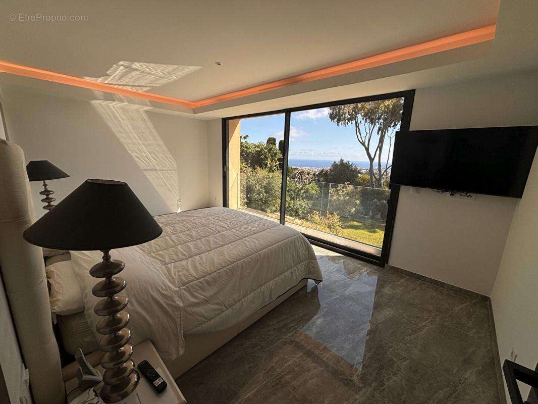 Maison à MOUGINS
