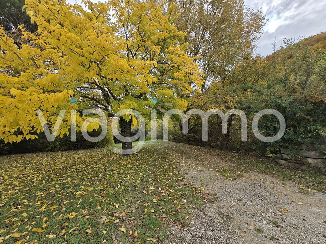 Maison à PONT-DE-BARRET