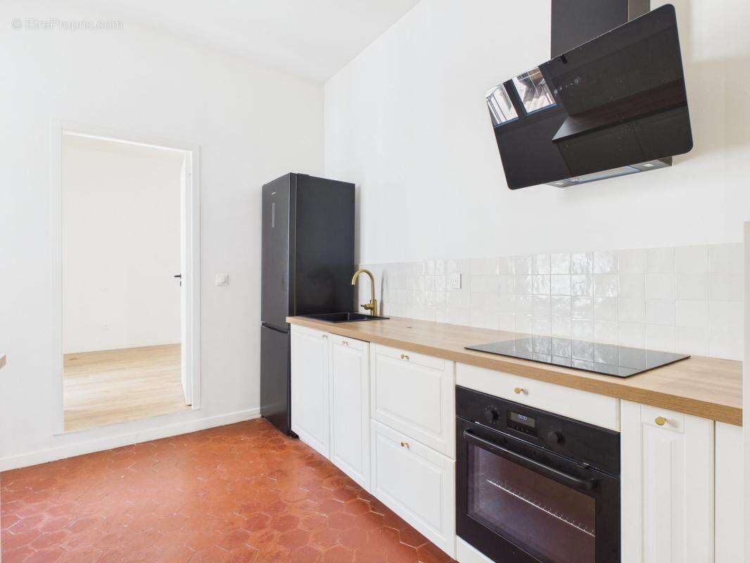 A vendre appartement f3 proche cours napoleon - photo 2