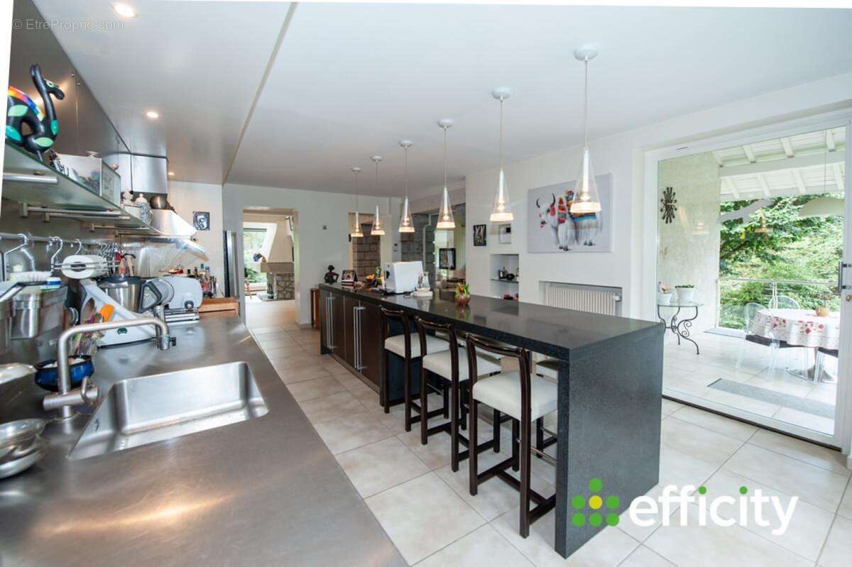 Maison à SAINT-MARTIN-D'URIAGE