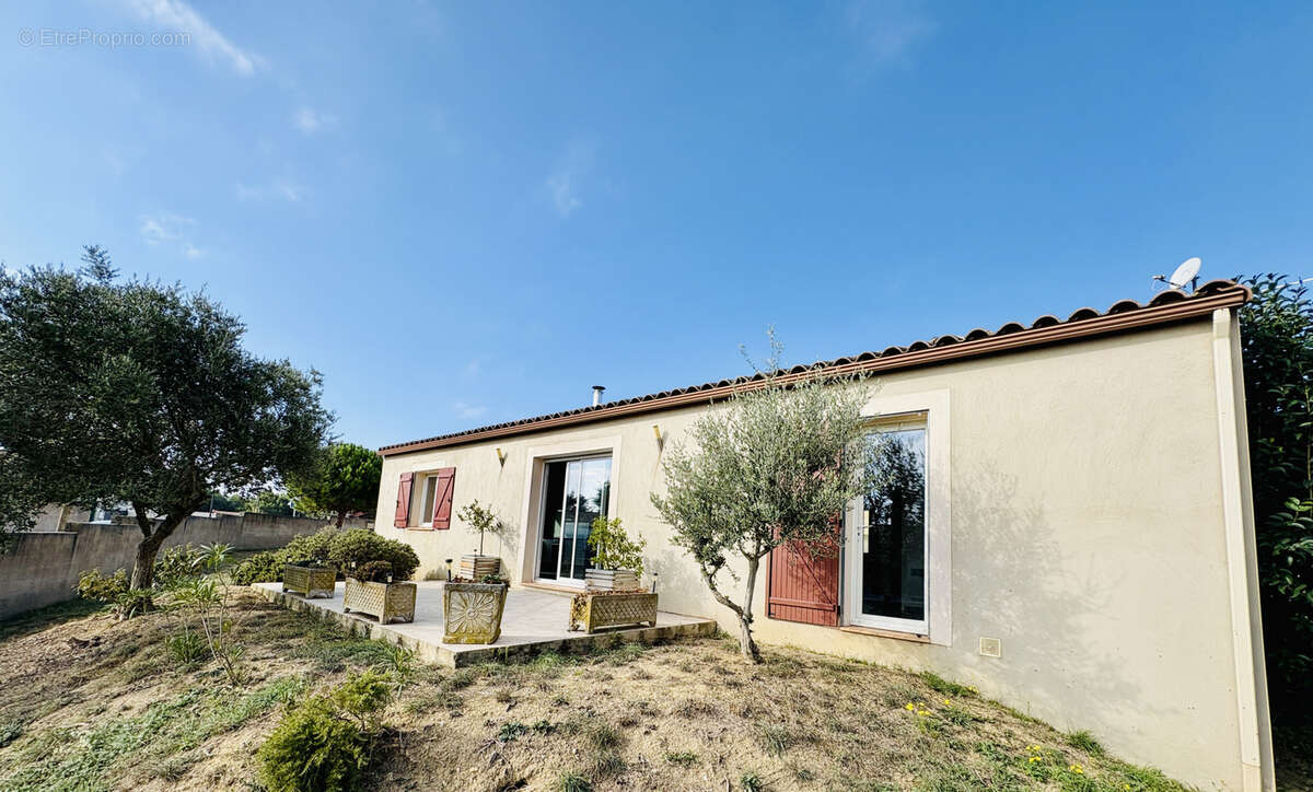 Maison à VILLEMOUSTAUSSOU