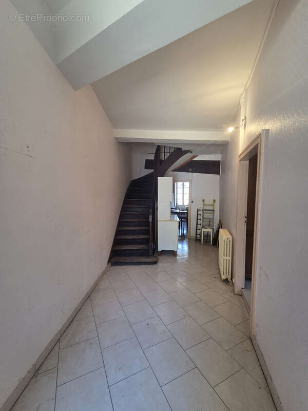Maison de village en pierre avec fort potentiel - photo 4