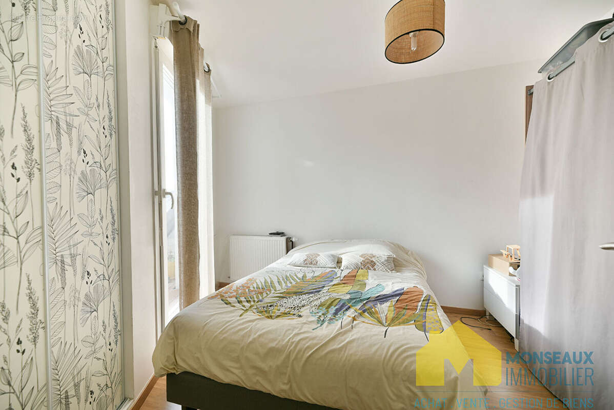 Appartement à CHILLY-MAZARIN