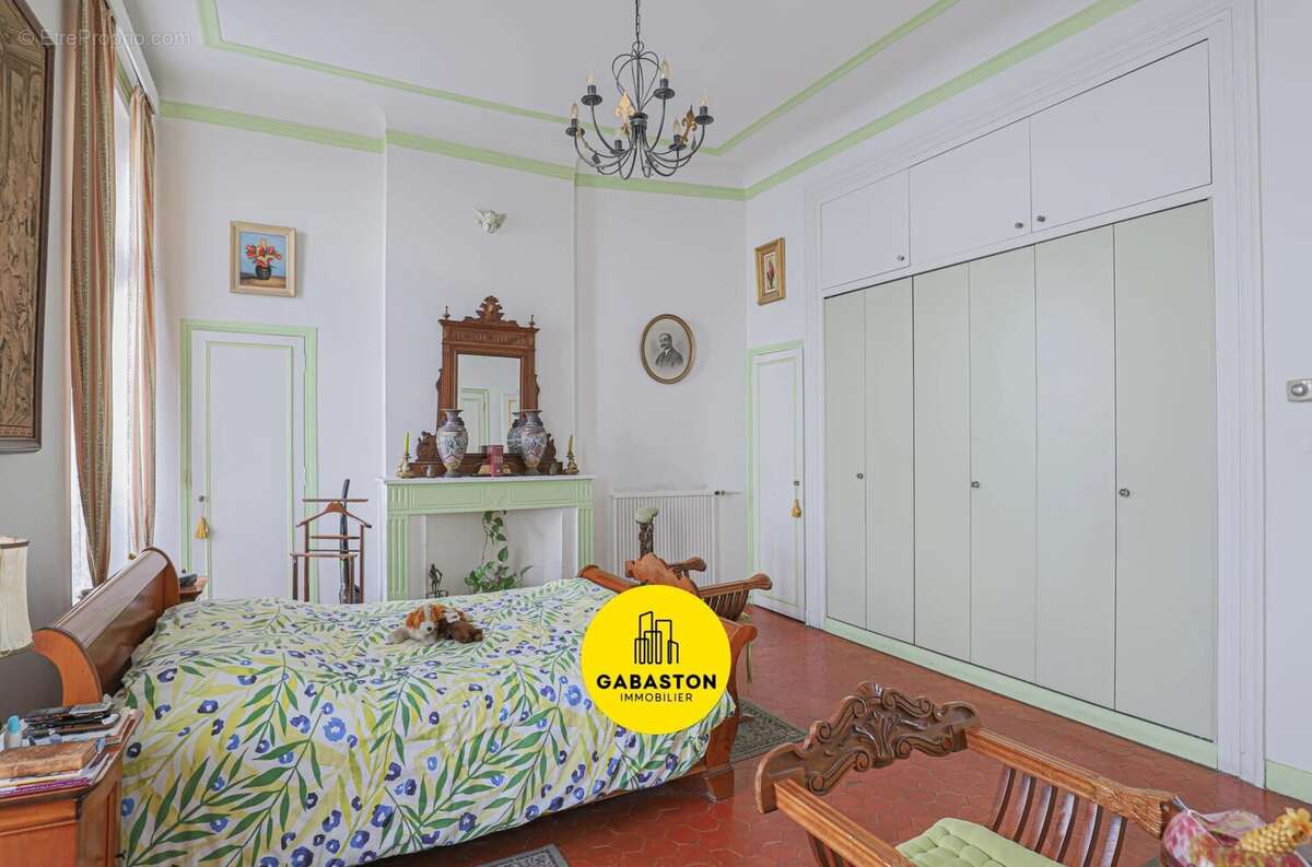 Appartement à MARSEILLE-6E