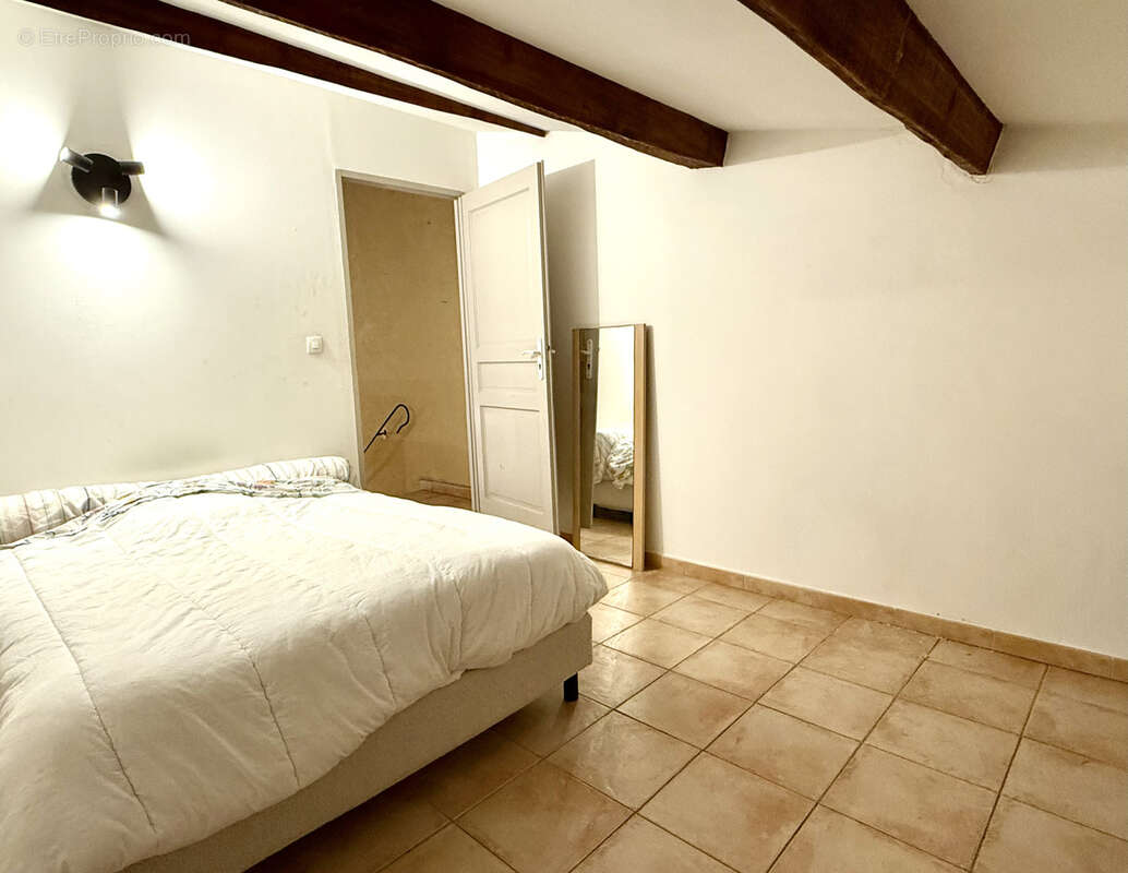 Appartement à PIERRELATTE