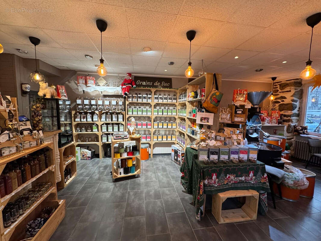 Commerce à YSSINGEAUX